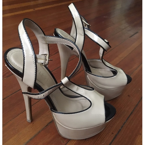 Beige & Black sexy leather heels - Picture 3 of 8